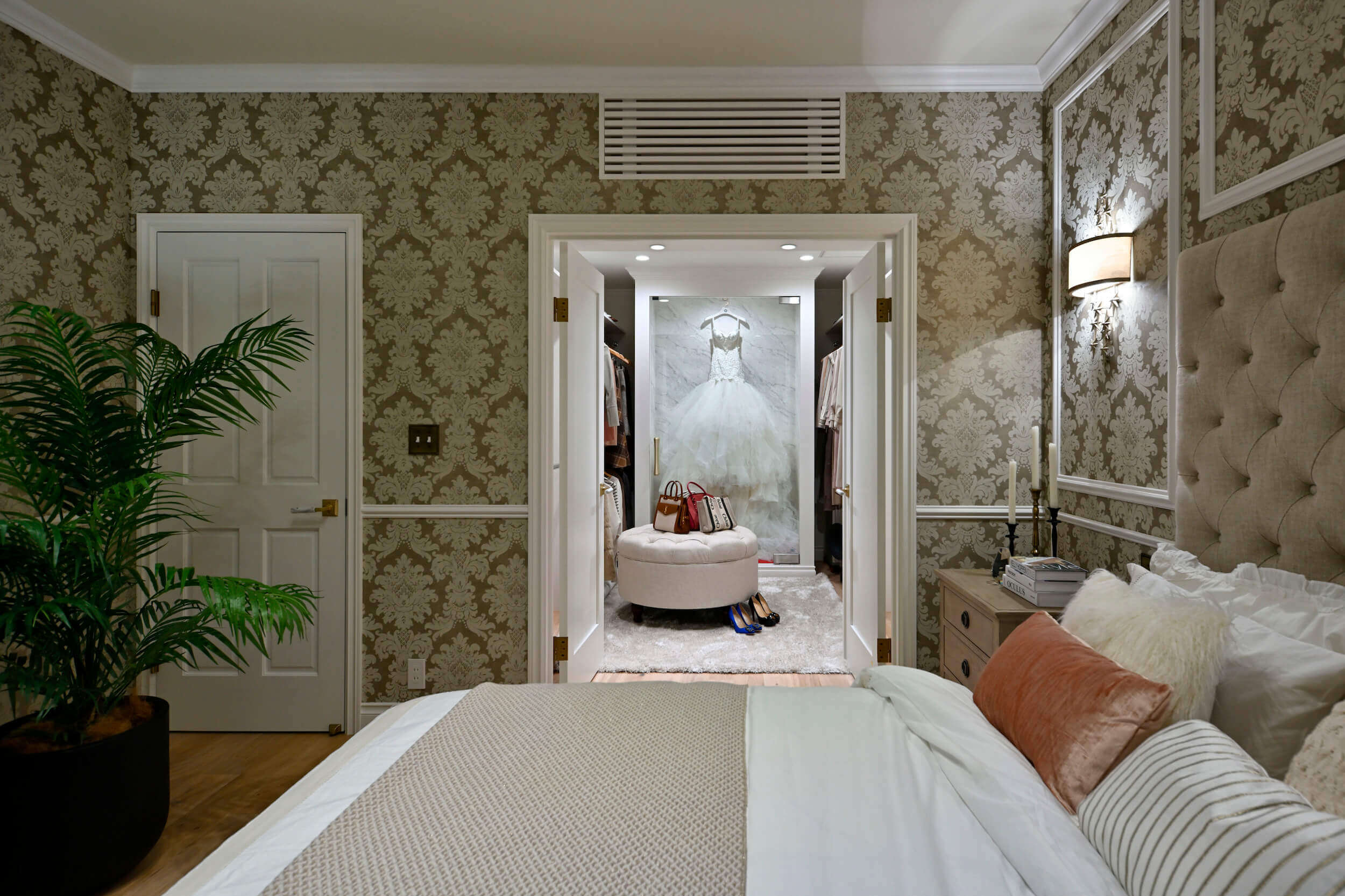 ニューヨークスタイルの輸入注文住宅の寝室